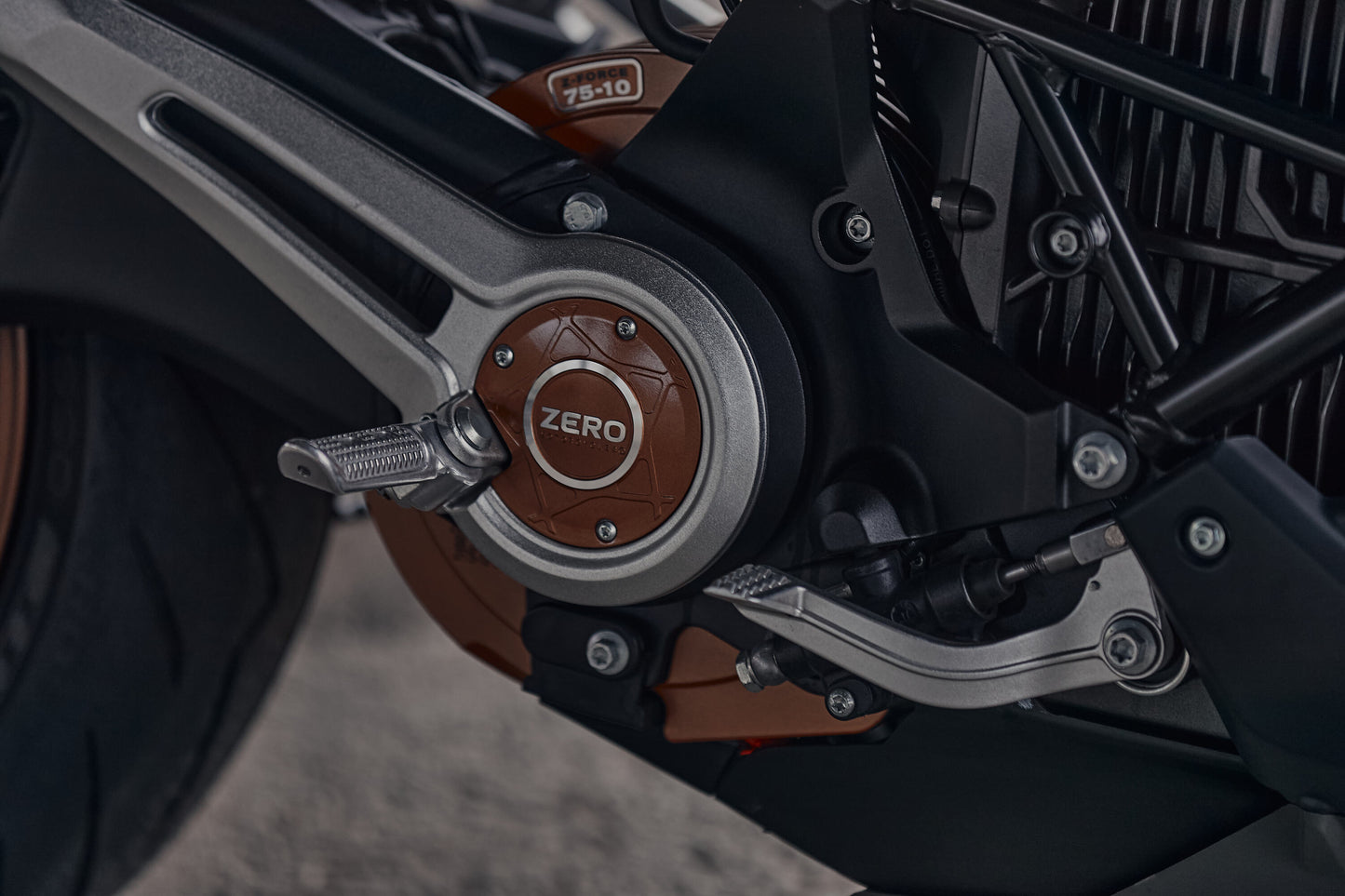 ZERO SR/F - Thermal Black