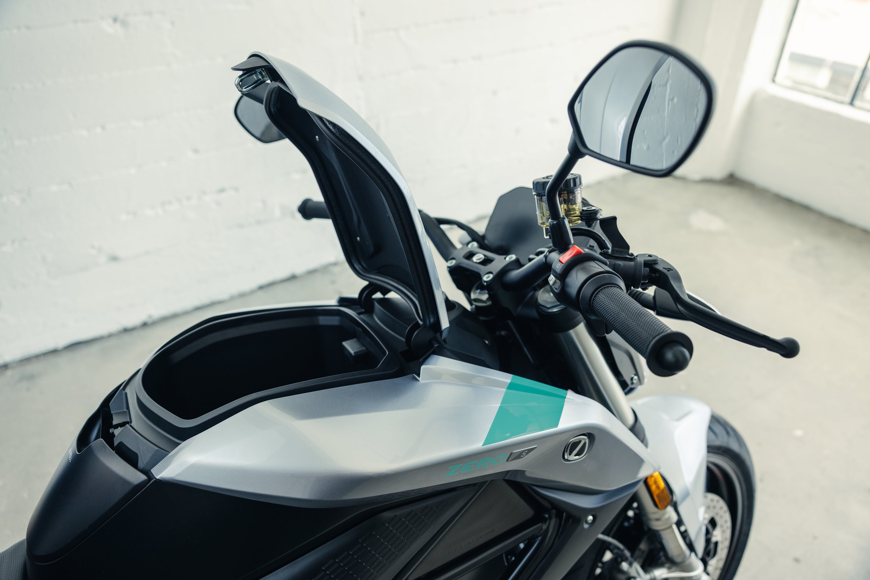 ZERO S - Metallic Teal
